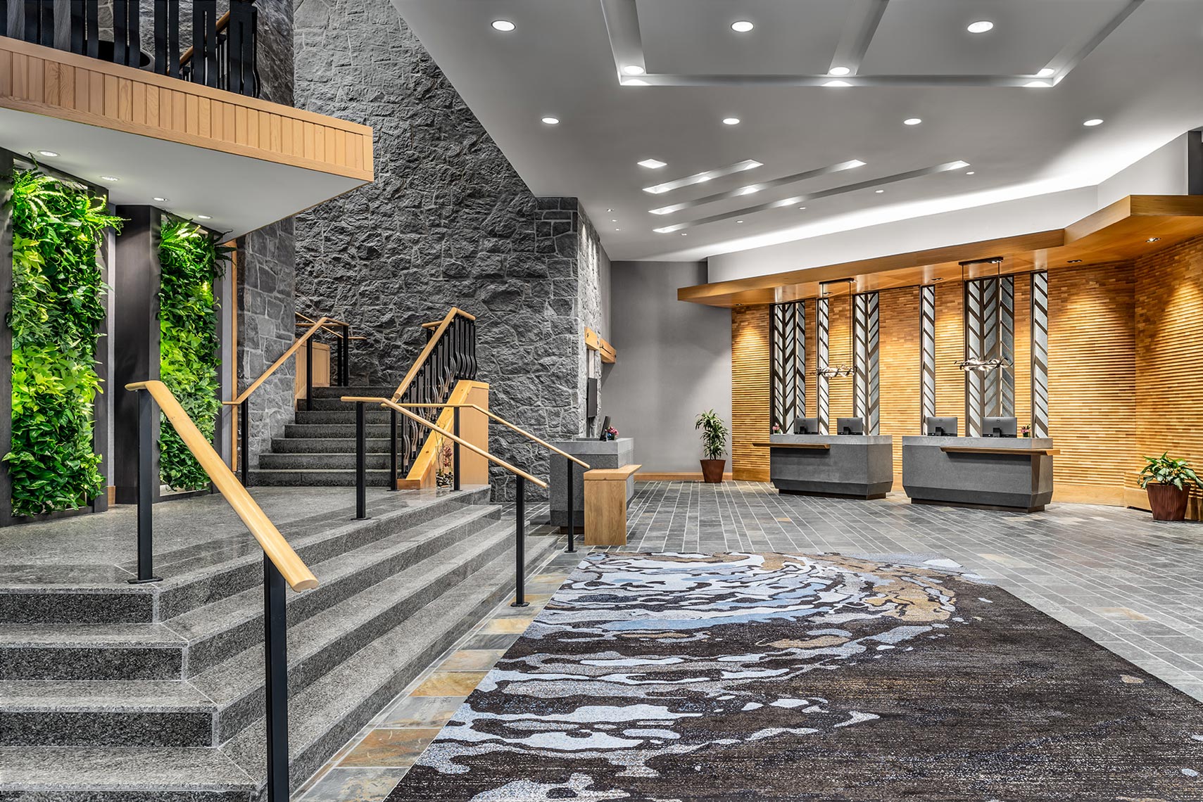 Westin_Whistlersm-005-R1_WES_YSEWI_Front-Desk
